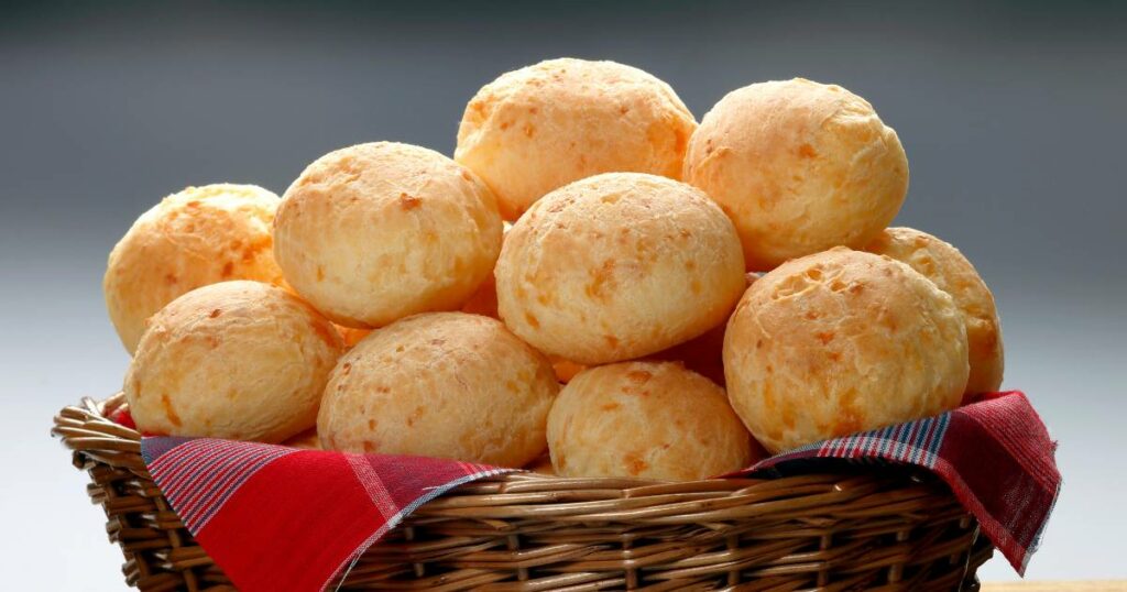 pao de queijo